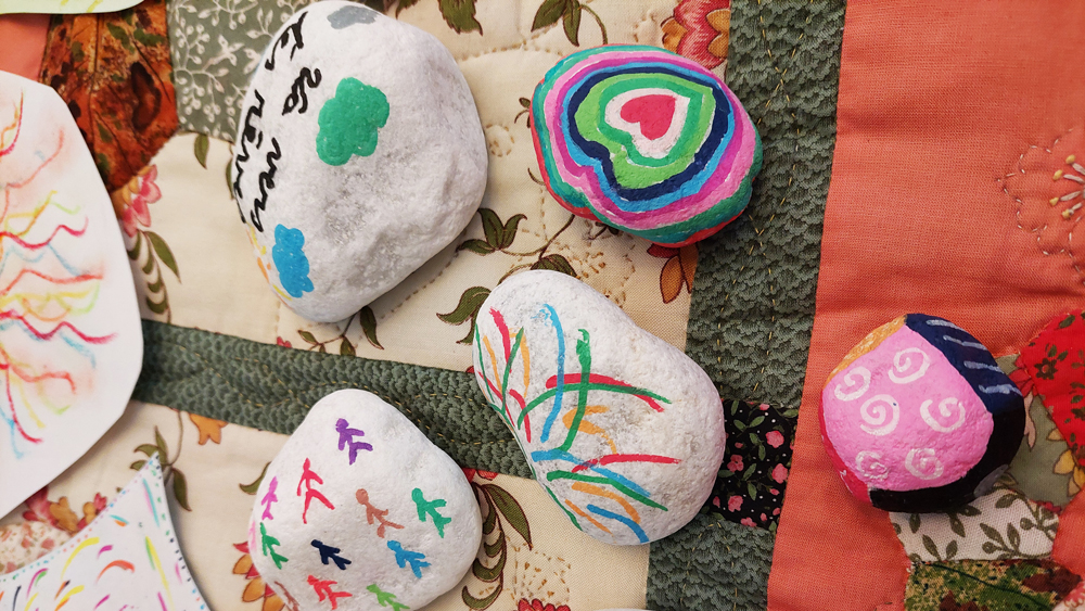 Peinture sur galets et contes japonais