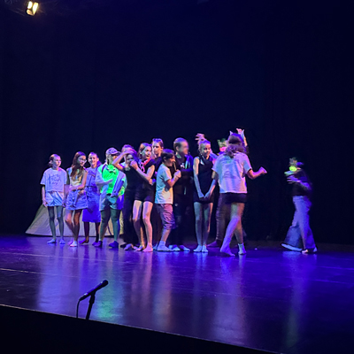 L’arbre Arc-en-ciel – Théâtre